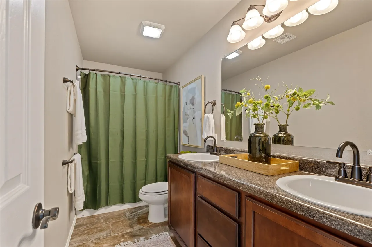 Photo 16 — 5208 Richmond Drive, Bartlesville, OK 74006