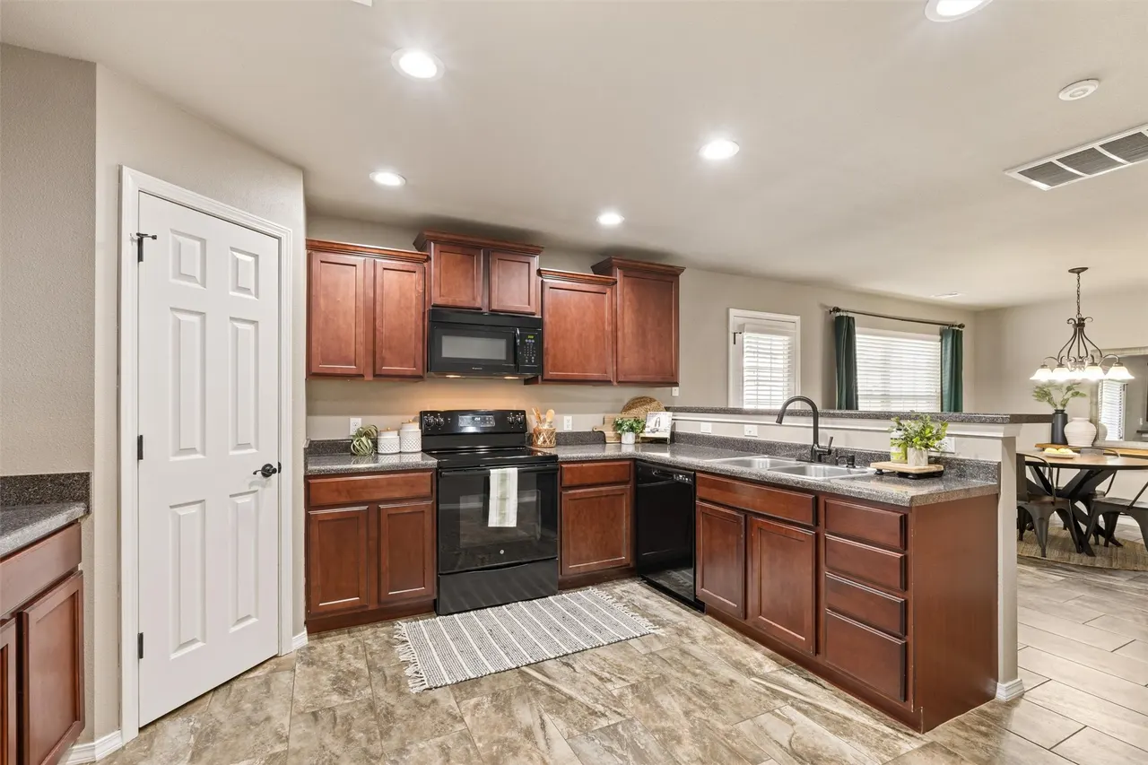 Photo 31 — 5208 Richmond Drive, Bartlesville, OK 74006