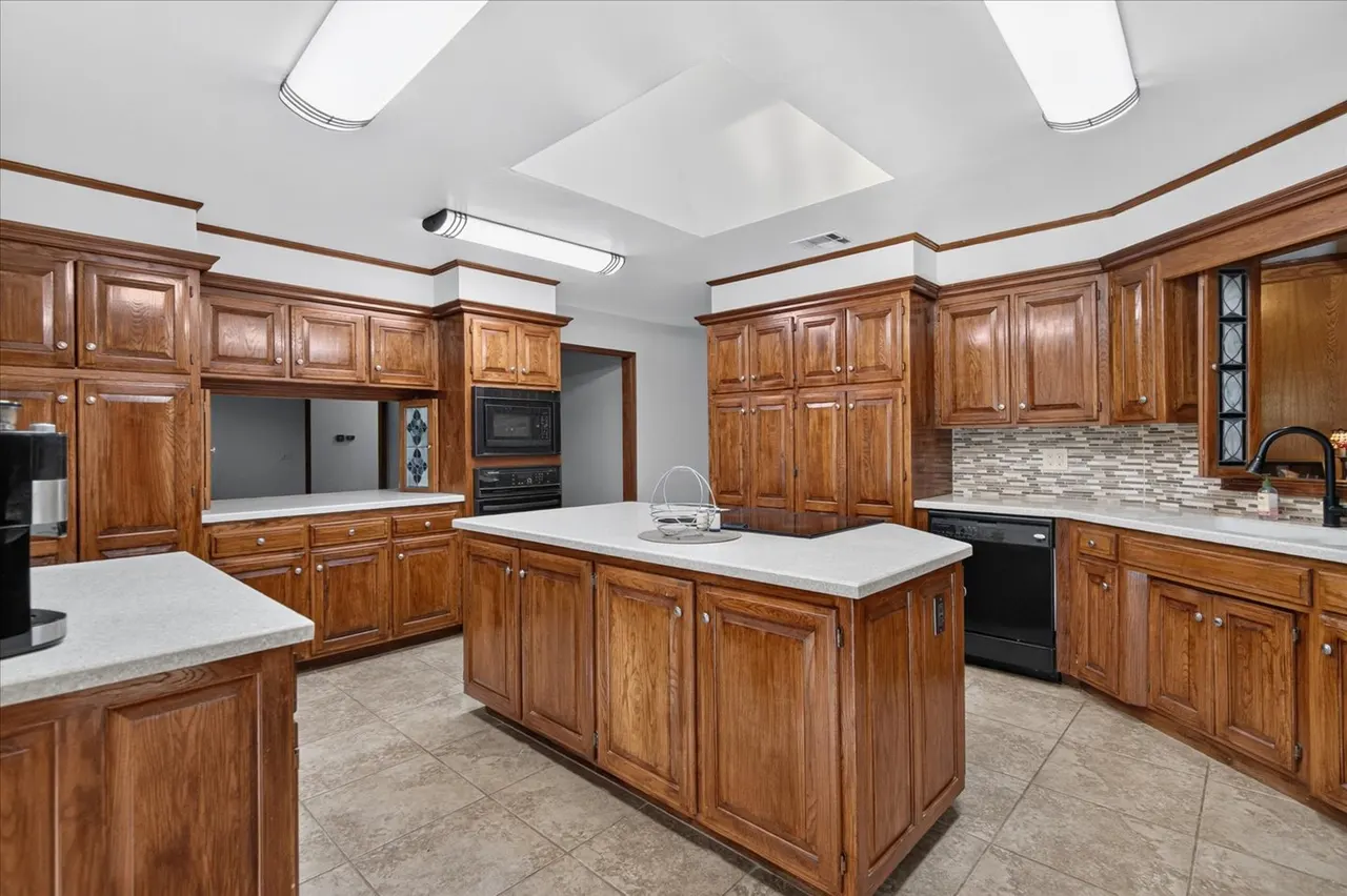Photo 14 — 2216 Kristin Lane, Bartlesville, OK 74006