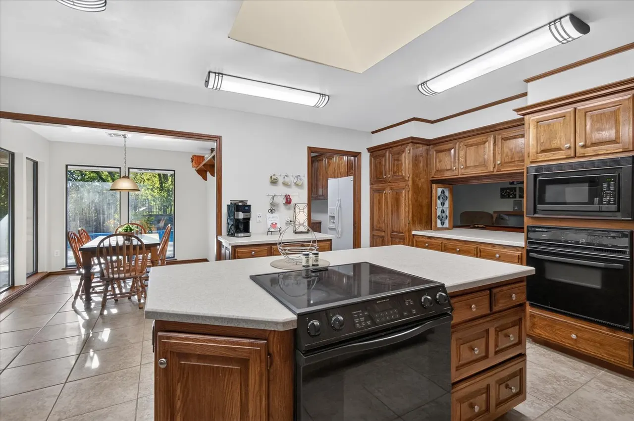 Photo 15 — 2216 Kristin Lane, Bartlesville, OK 74006