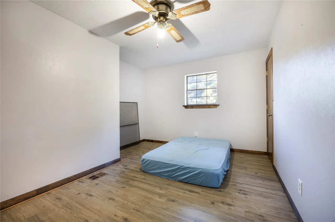 Photo 21 — 434902 E 1955 Lane, Fort Towson, OK 74735