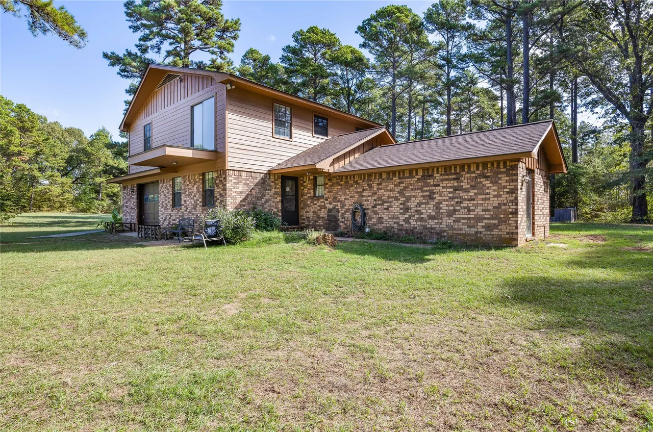 Photo 4 — 434902 E 1955 Lane, Fort Towson, OK 74735