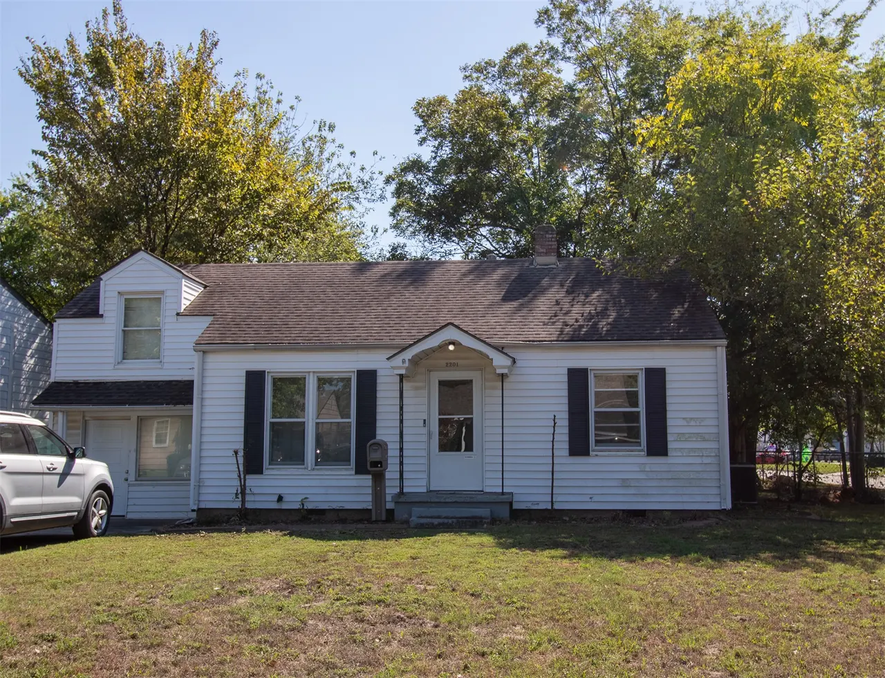 Front exterior — 2201 Fredonia Street, Muskogee, OK 74403