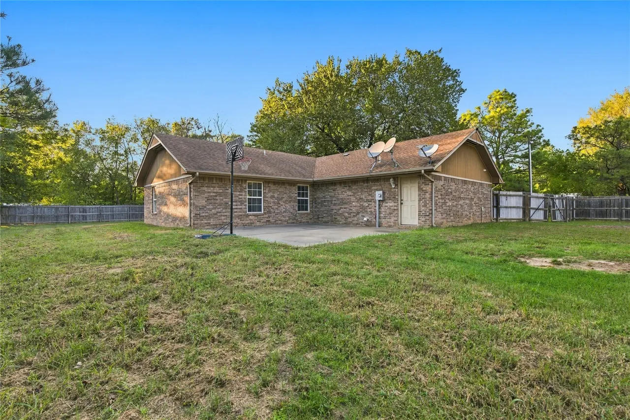 Photo 21 — 108 W Division Street, Oktaha, OK 74450