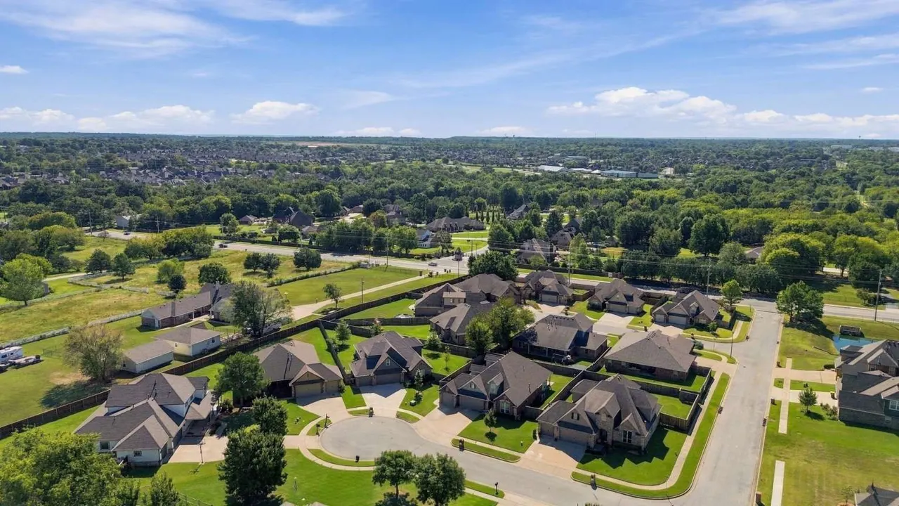 Photo 30 — 2414 W 109th Street S, Jenks, OK 74037