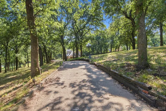 Photo 3 — 11434 S Yale Avenue, Tulsa, OK 74137
