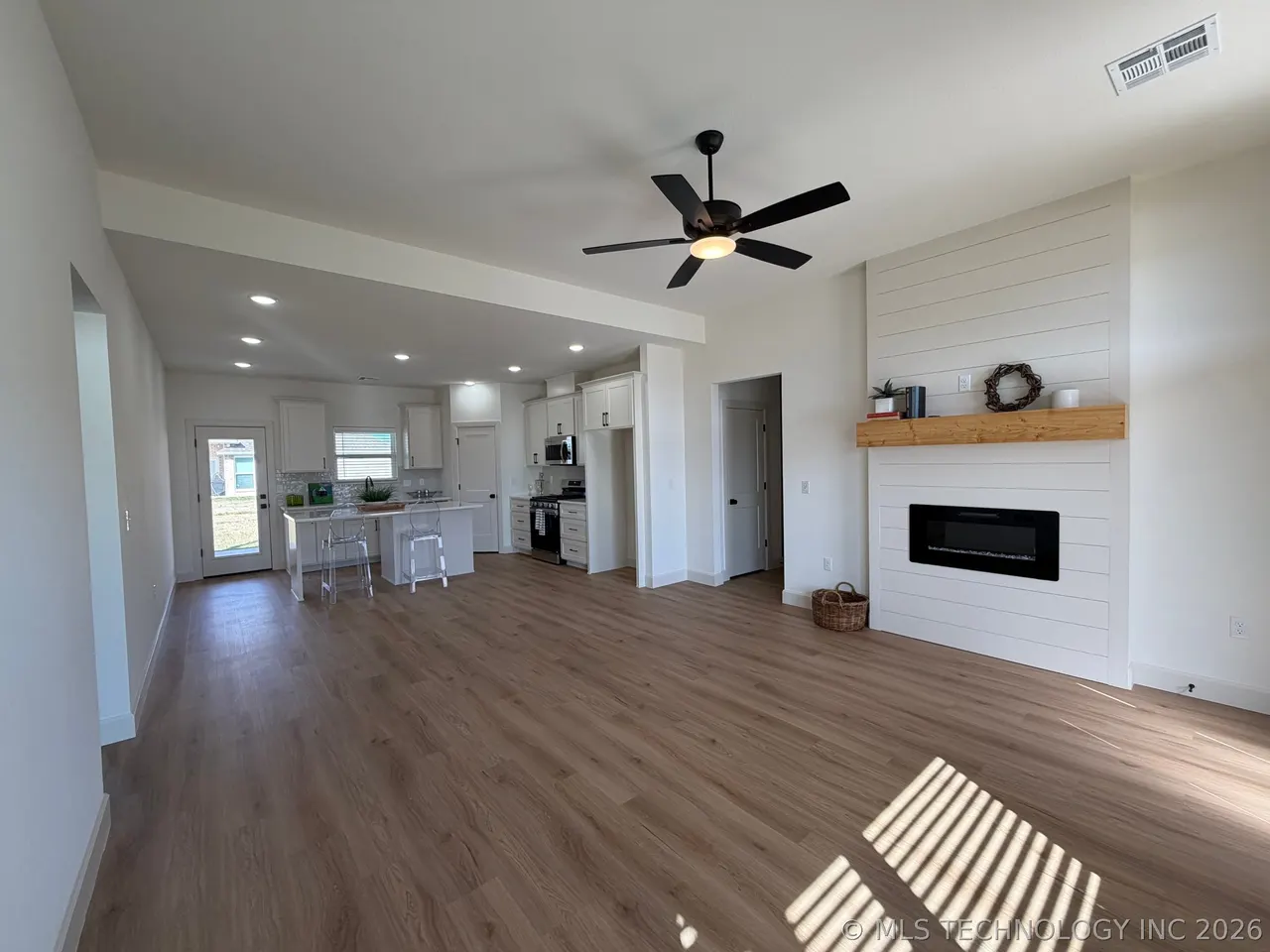 Front exterior — 10866 S 279th EastAvenue, Coweta, OK 74429
