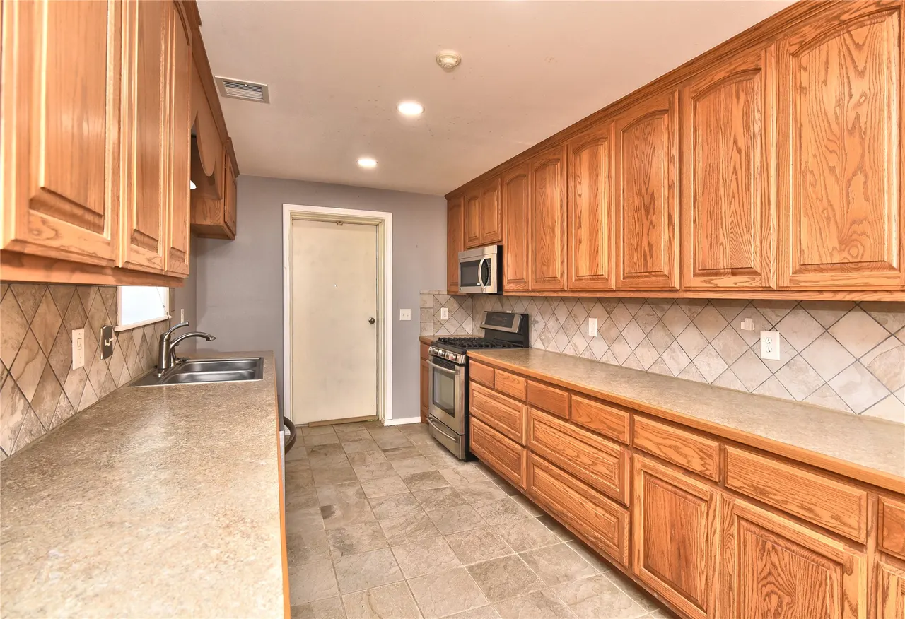 Photo 42 — 4355 S 61st WestAvenue, Tulsa, OK 74107