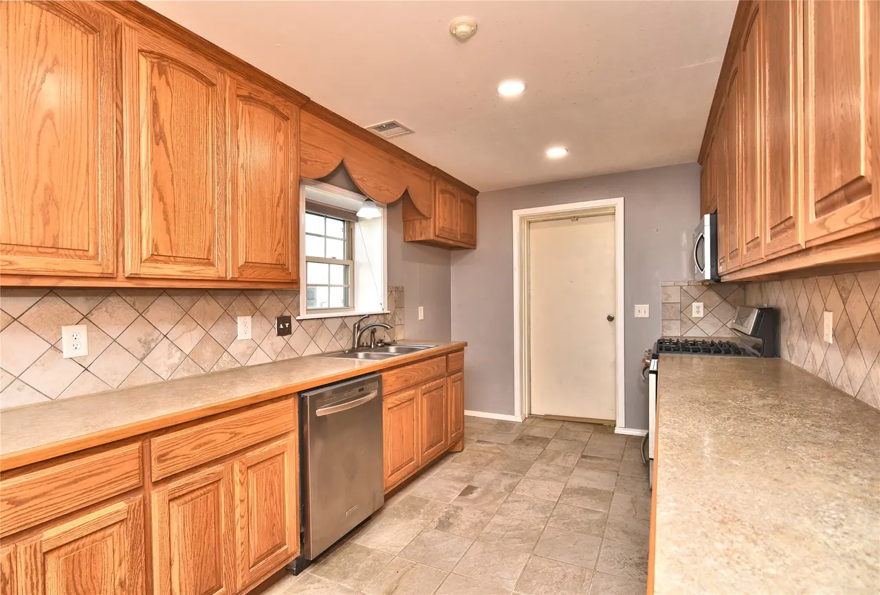 Photo 43 — 4355 S 61st WestAvenue, Tulsa, OK 74107