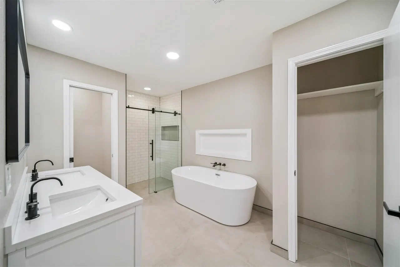 Photo 11 — 7624 S 230th East Avenue, Broken Arrow, OK 74014