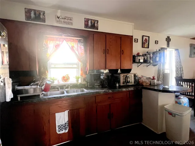 Photo 4 — 31 W 8th Street, Kiowa, OK 74553