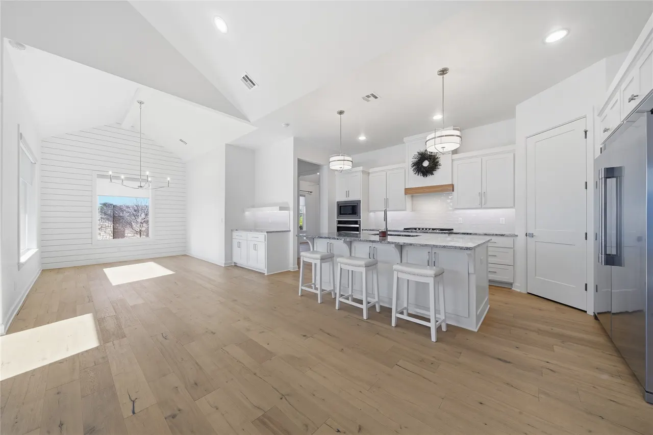 Photo 5 — 1228 W 85th Court S, Tulsa, OK 74132