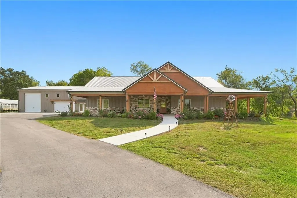 Front exterior — 8800 Fred Austin, Decatur, AR 72722