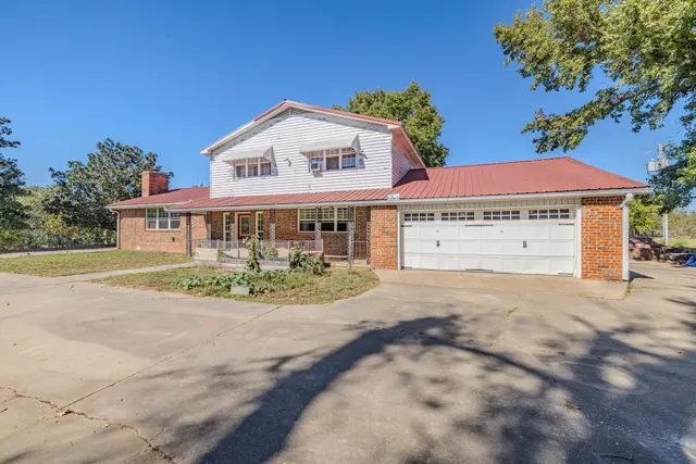 Photo 3 — 11290 Hwy 56, Okemah, OK 74859