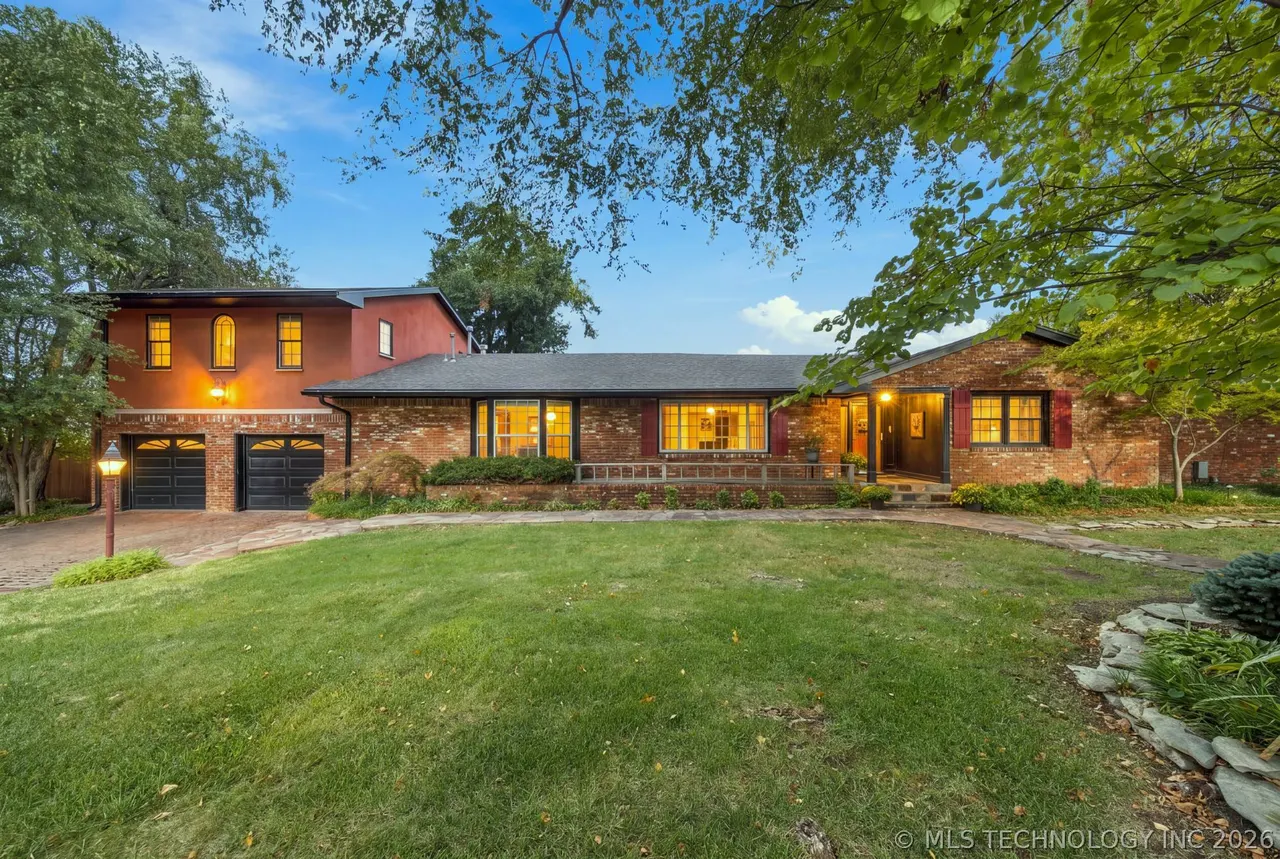 Front exterior — 4231 S Columbia Place, Tulsa, OK 74105