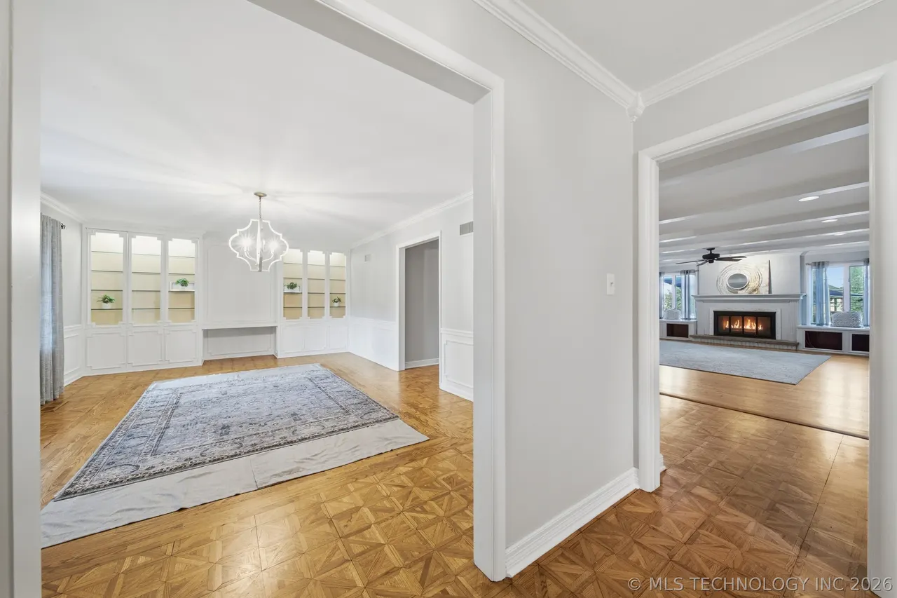 Photo 5 — 4231 S Columbia Place, Tulsa, OK 74105
