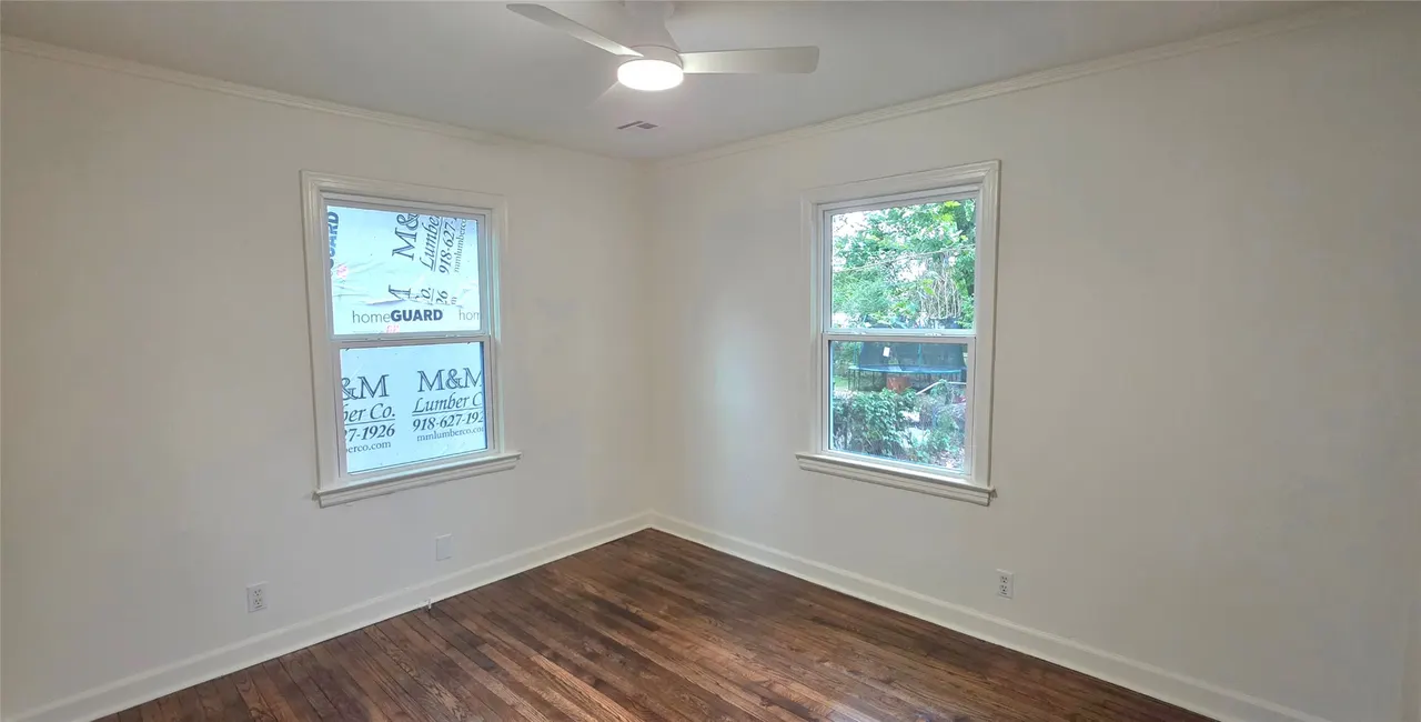 Photo 11 — 6920 E 5th Street, Tulsa, OK 74112