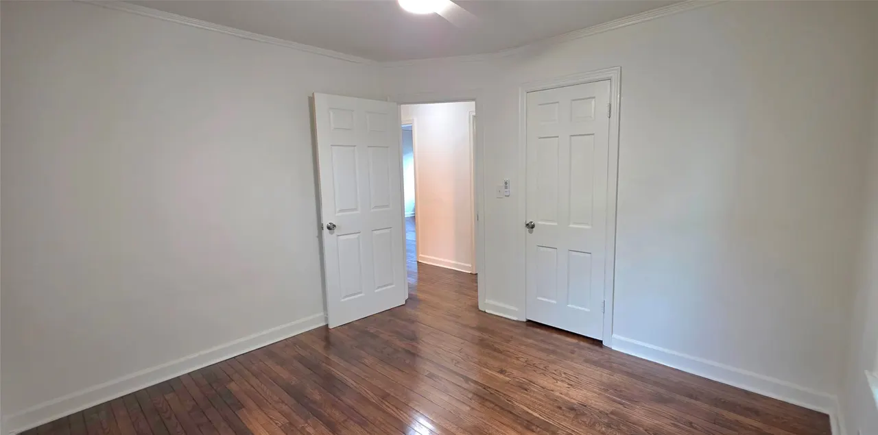 Photo 12 — 6920 E 5th Street, Tulsa, OK 74112