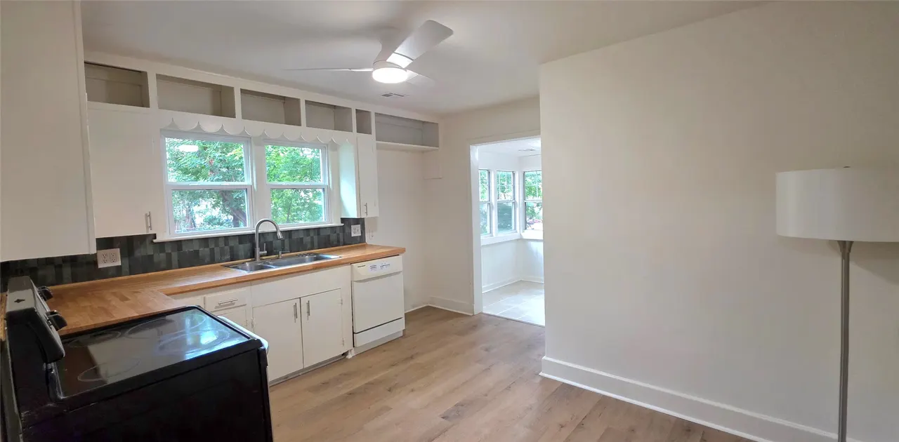 Photo 17 — 6920 E 5th Street, Tulsa, OK 74112