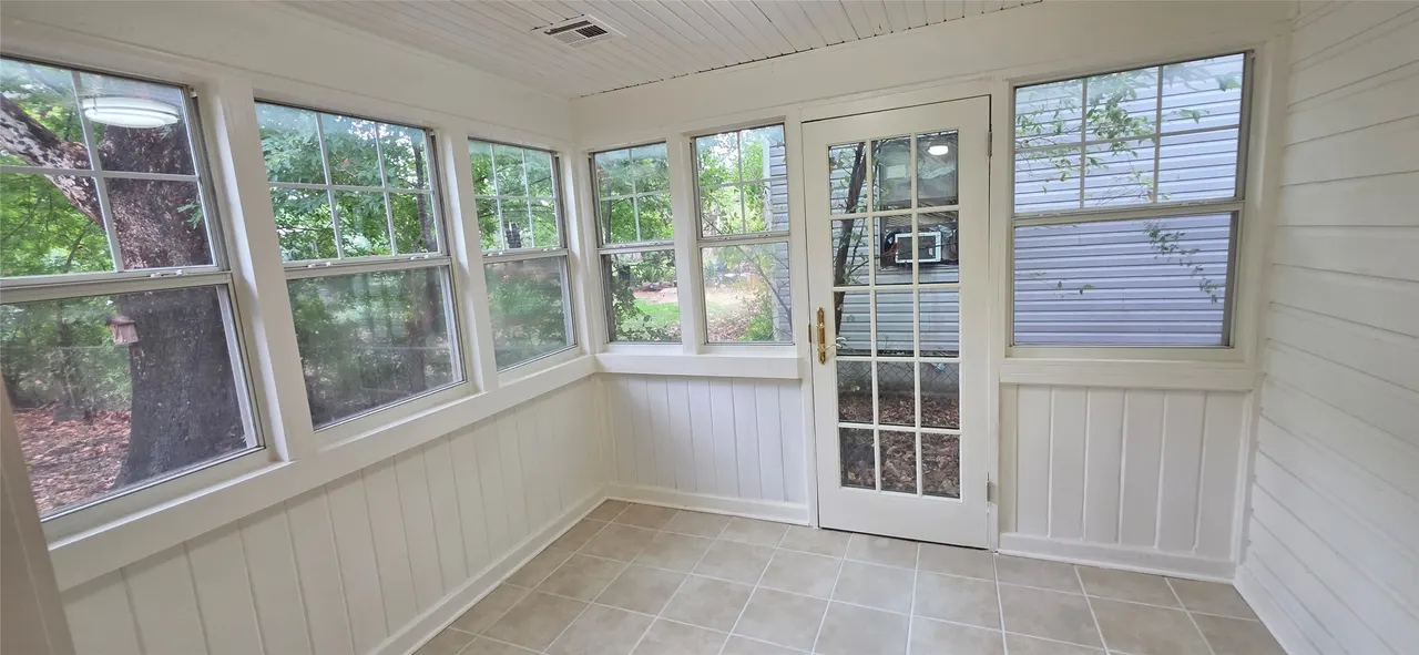 Photo 21 — 6920 E 5th Street, Tulsa, OK 74112
