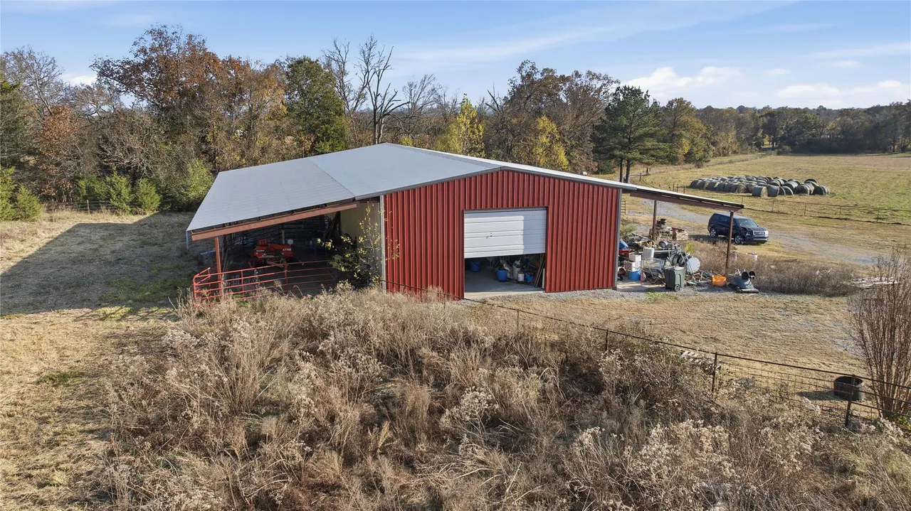 Photo 35 — 2800 NW 1010th Avenue, Wilburton, OK 74578
