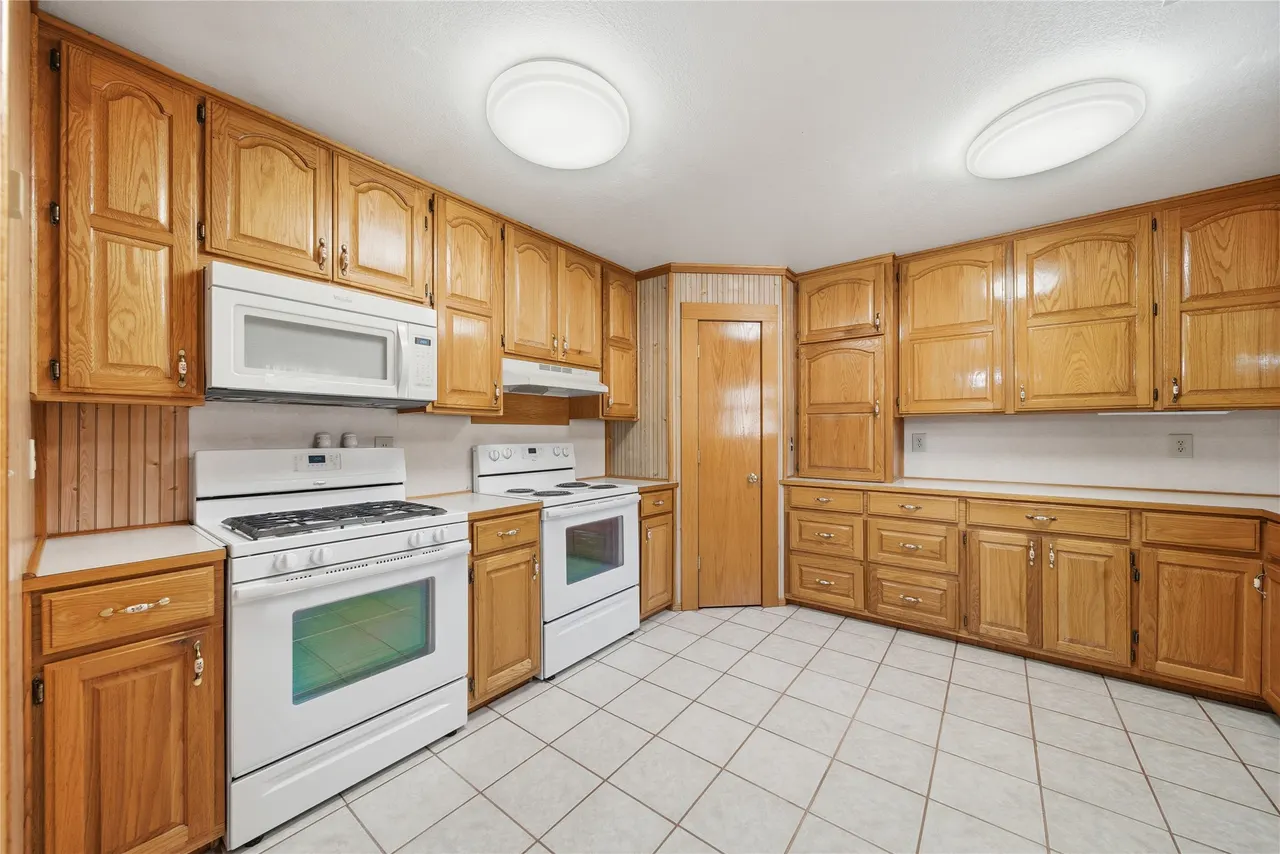 Photo 16 — 2800 NW 1010th Avenue, Wilburton, OK 74578