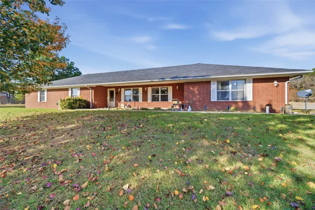 Photo 3 — 2800 NW 1010th Avenue, Wilburton, OK 74578