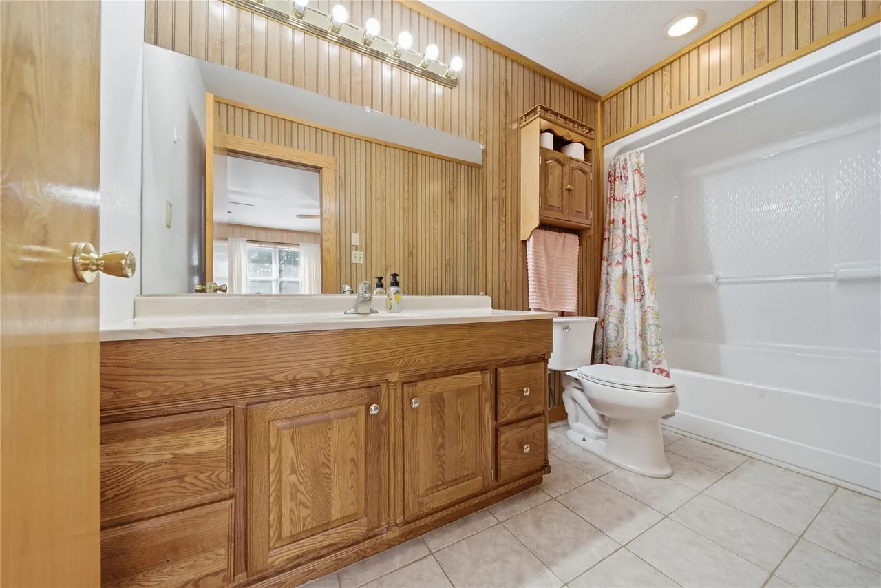 Photo 21 — 2800 NW 1010th Avenue, Wilburton, OK 74578