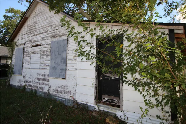 Photo 4 — 523 W Plum, Durant, OK 74701