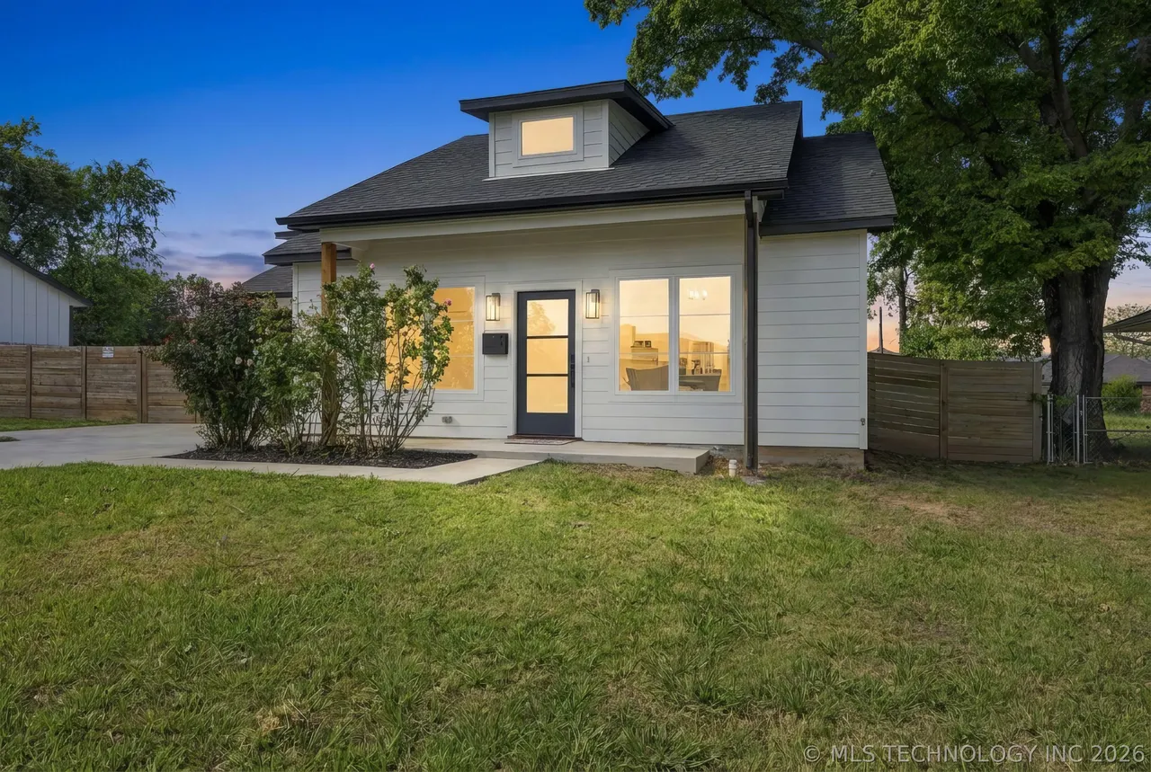 Front exterior — 5928 S 100th East Avenue, Tulsa, OK 74146