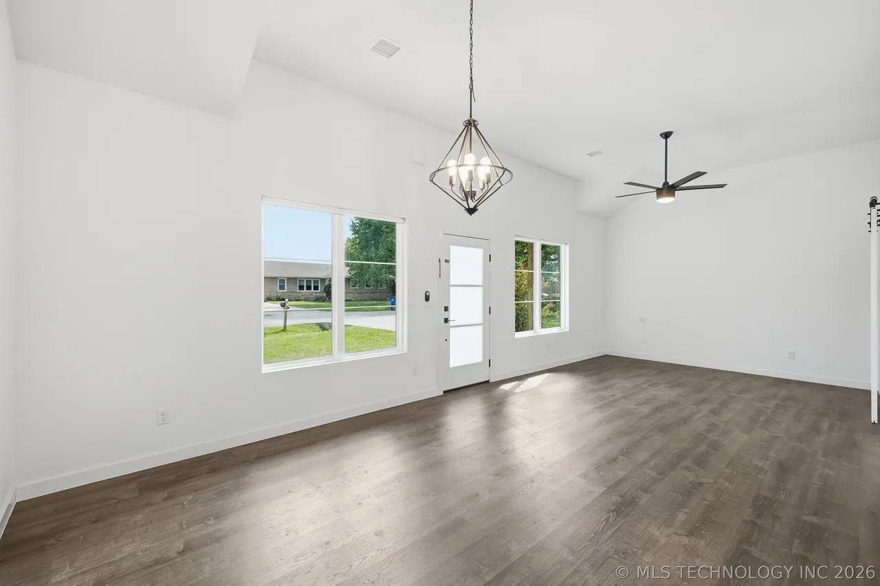 Photo 6 — 5928 S 100th East Avenue, Tulsa, OK 74146