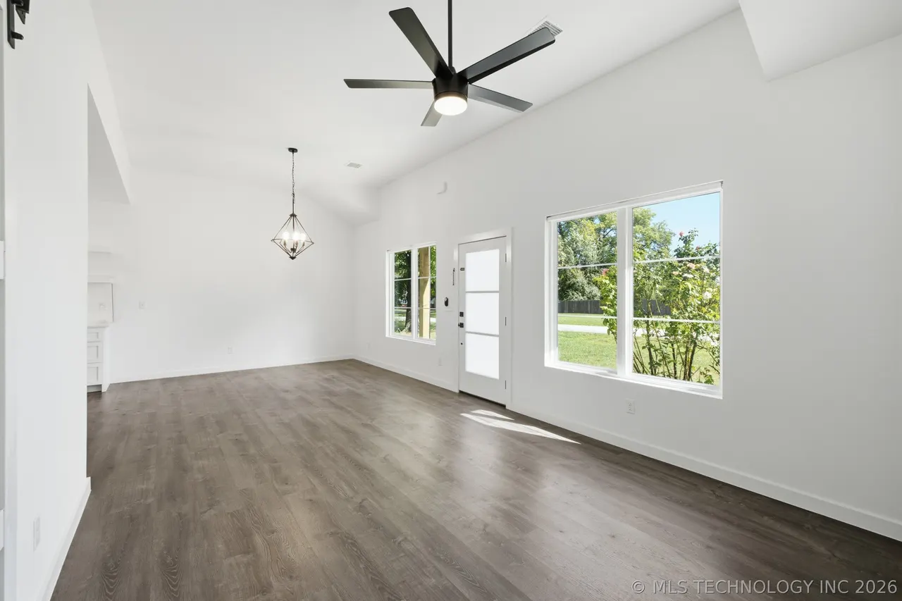 Photo 7 — 5928 S 100th East Avenue, Tulsa, OK 74146