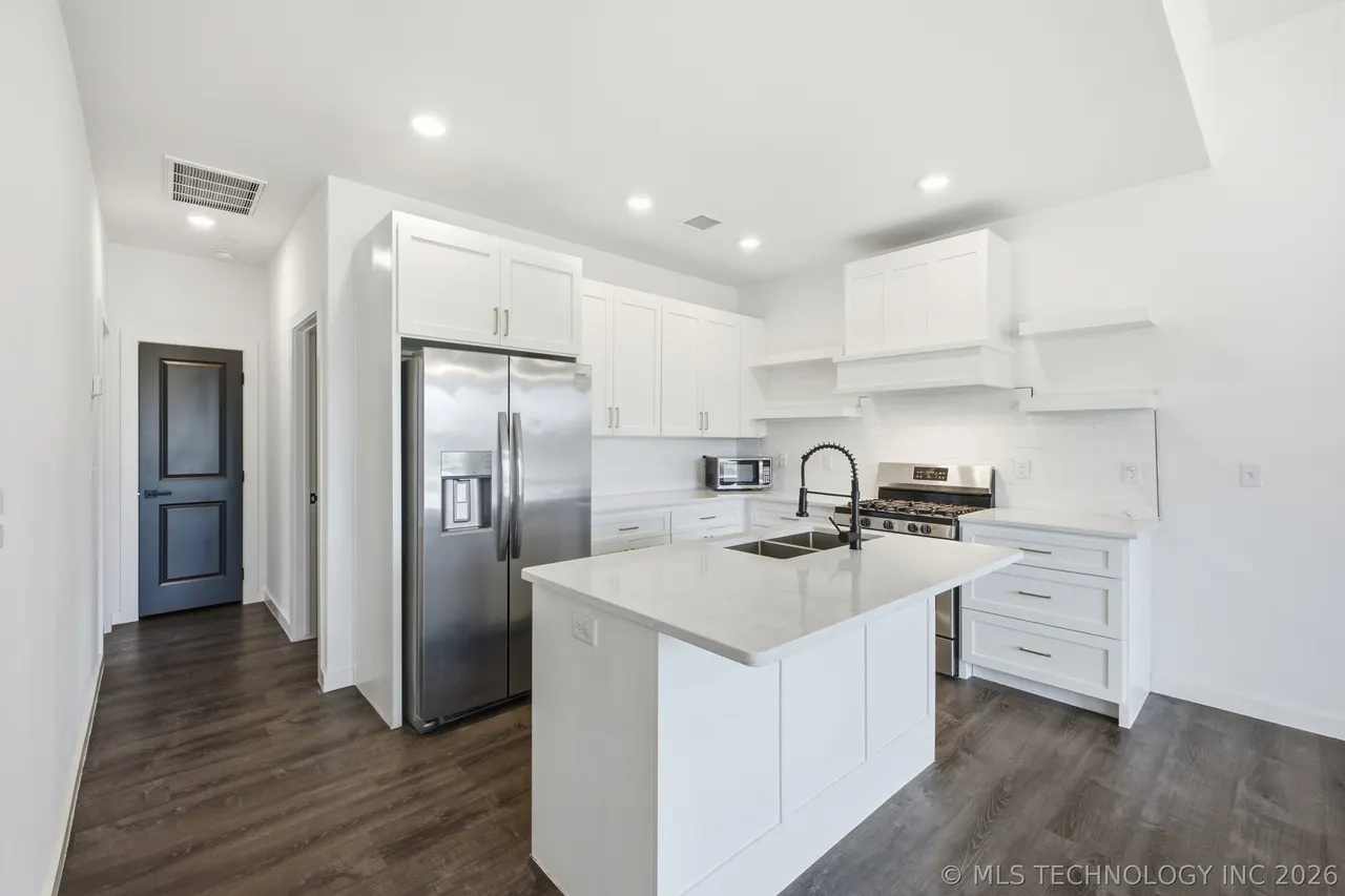 Photo 12 — 5928 S 100th East Avenue, Tulsa, OK 74146