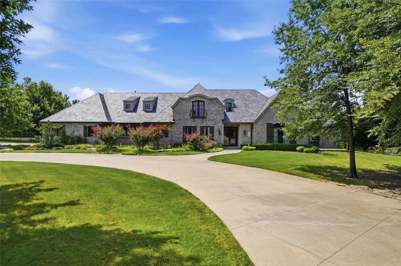 Front exterior — 8232 S Kingston Avenue, Tulsa, OK 74137