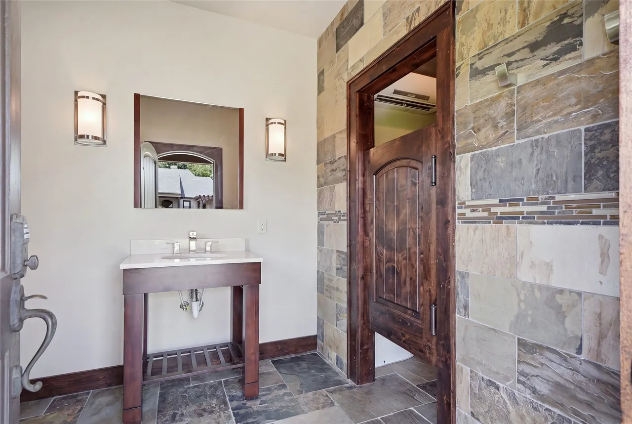 Photo 64 — 8232 S Kingston Avenue, Tulsa, OK 74137