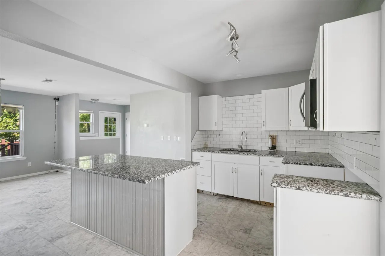 Photo 13 — 1015 Washington Avenue, Sand Springs, OK 74063