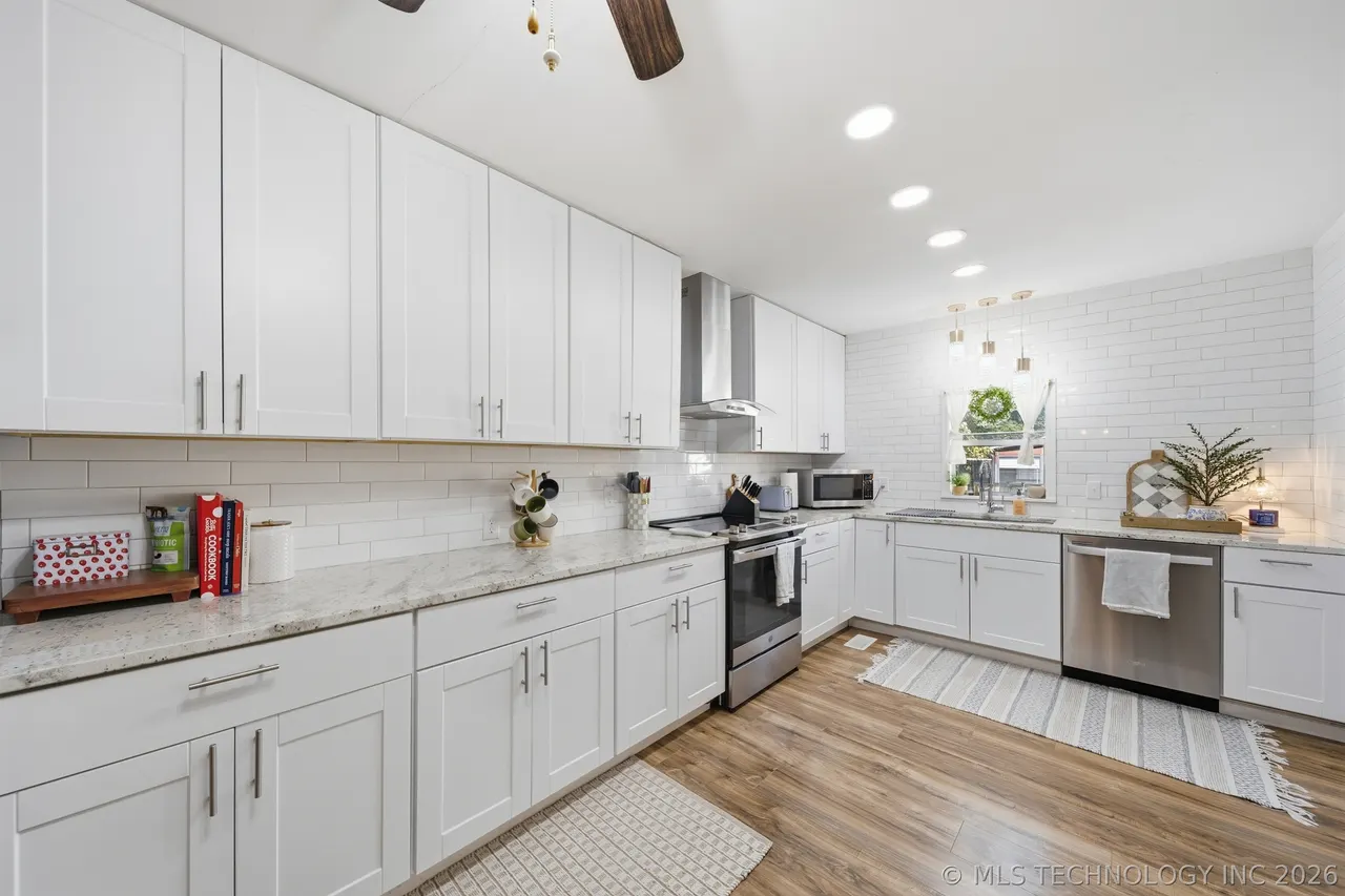 Photo 10 — 602 N C Avenue, Cleveland, OK 74020