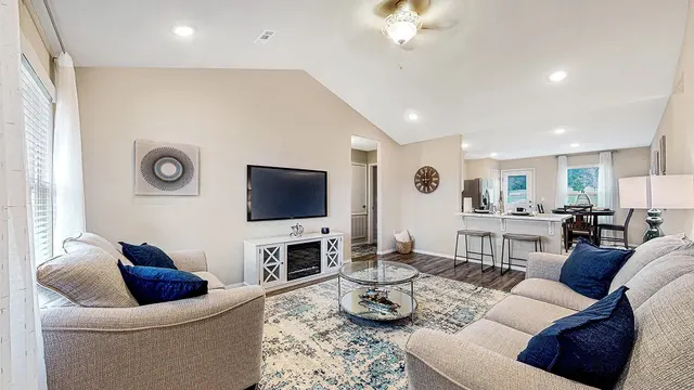 Photo 3 — 1611 E Honolulu Place, Broken Arrow, OK 74012
