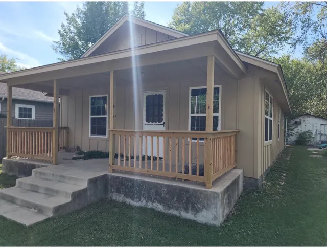 Photo 2 — 6036 N Owasso Avenue, Tulsa, OK 74126