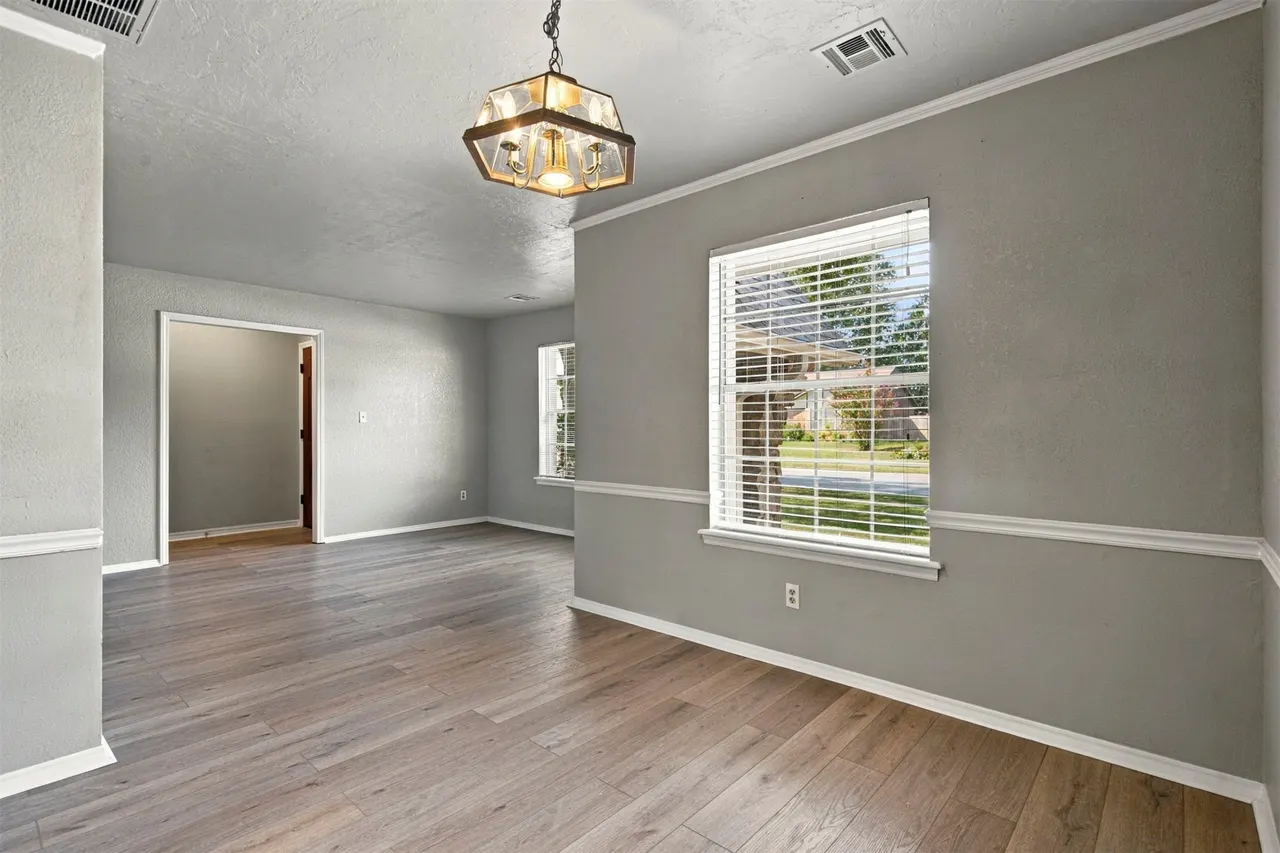 Photo 11 — 3835 S 99th East Avenue, Tulsa, OK 74146