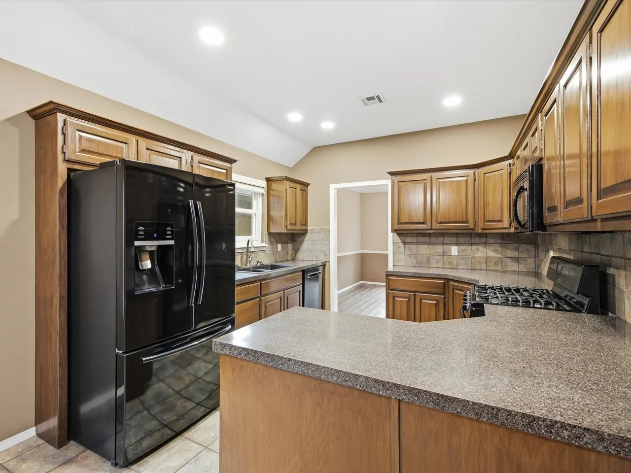 Photo 5 — 11206 S 108th EastAvenue, Bixby, OK 74008