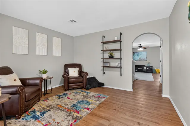 Photo 2 — 1904 Barnett Place, Bartlesville, OK 74006