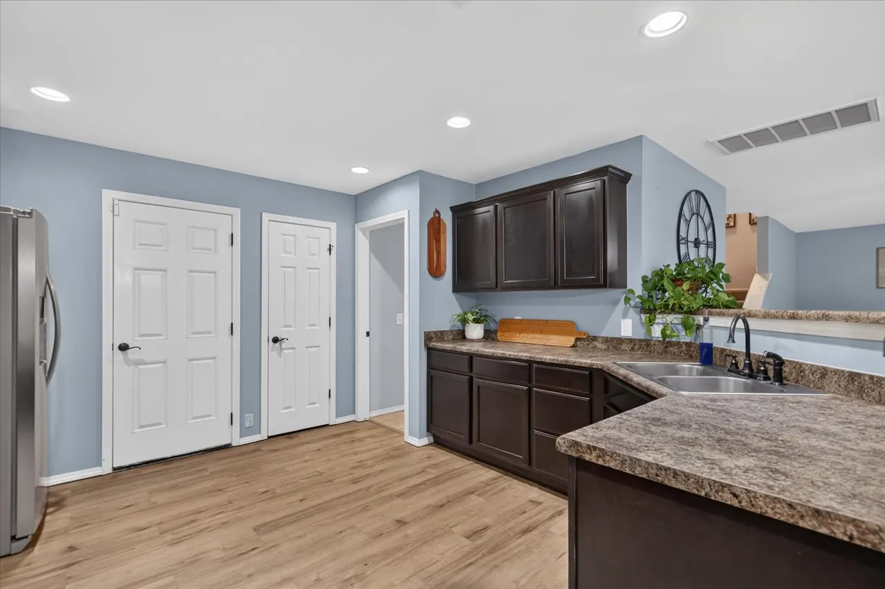 Photo 9 — 1904 Barnett Place, Bartlesville, OK 74006