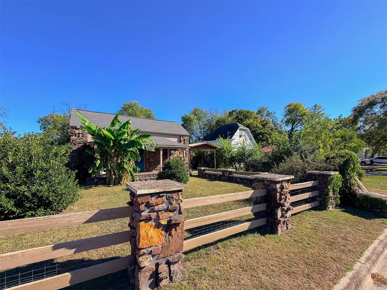 Photo 53 — 501 S Cherokee Avenue, Tahlequah, OK 74464