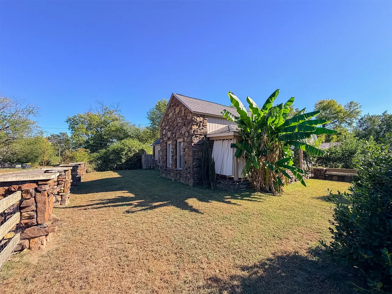 Photo 54 — 501 S Cherokee Avenue, Tahlequah, OK 74464