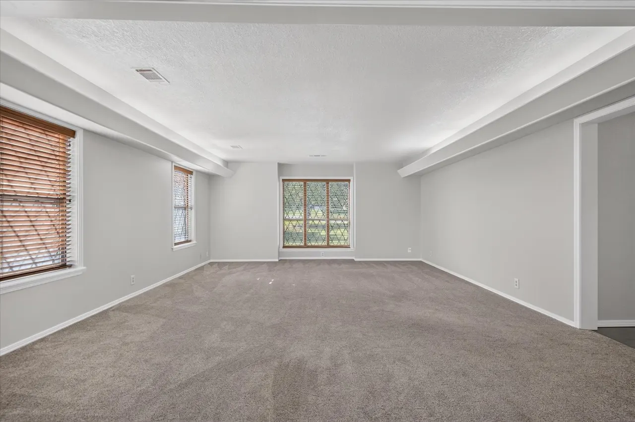 Photo 9 — 438 Chisholm Circle, Bartlesville, OK 74006