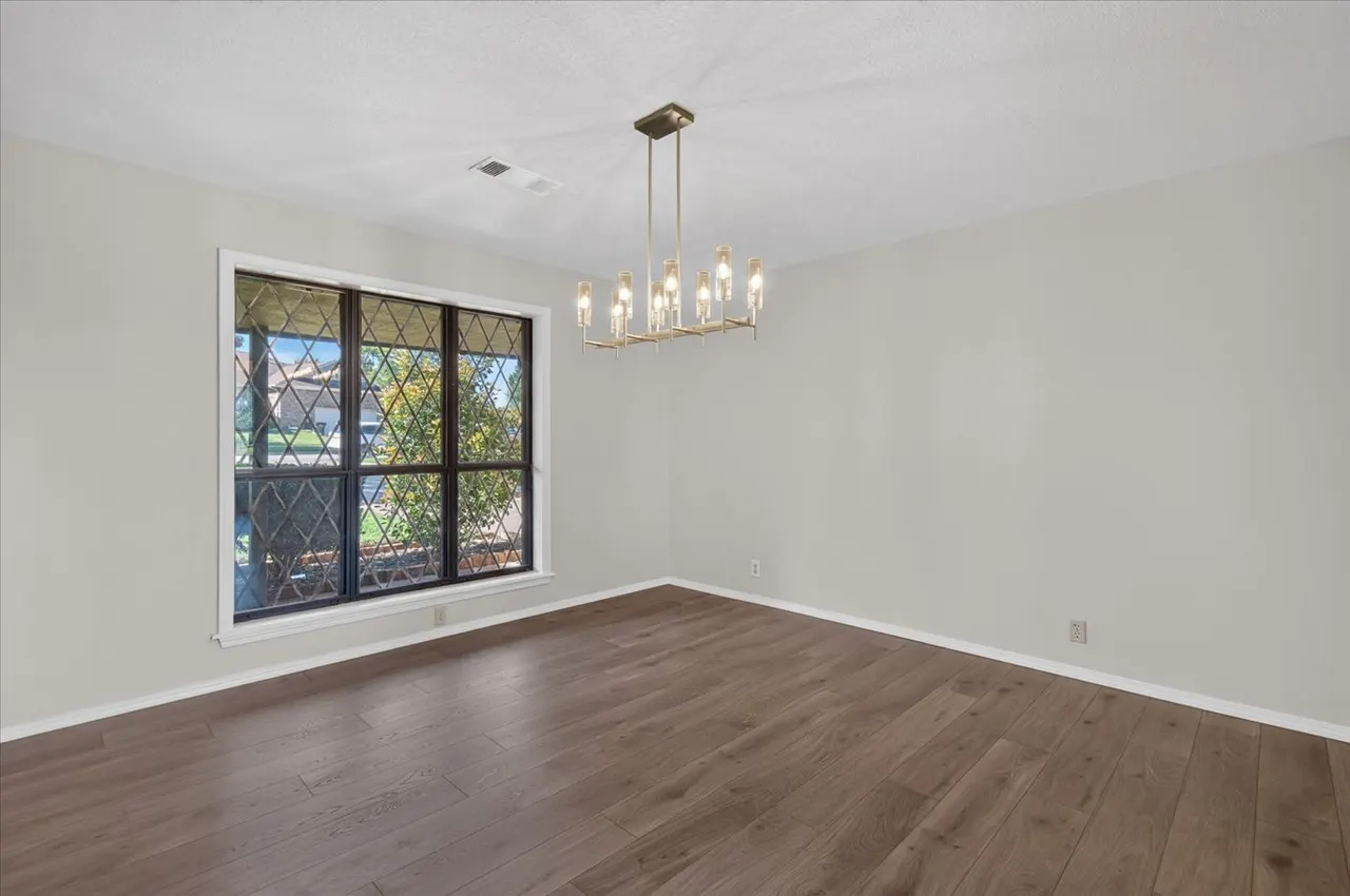 Photo 10 — 438 Chisholm Circle, Bartlesville, OK 74006