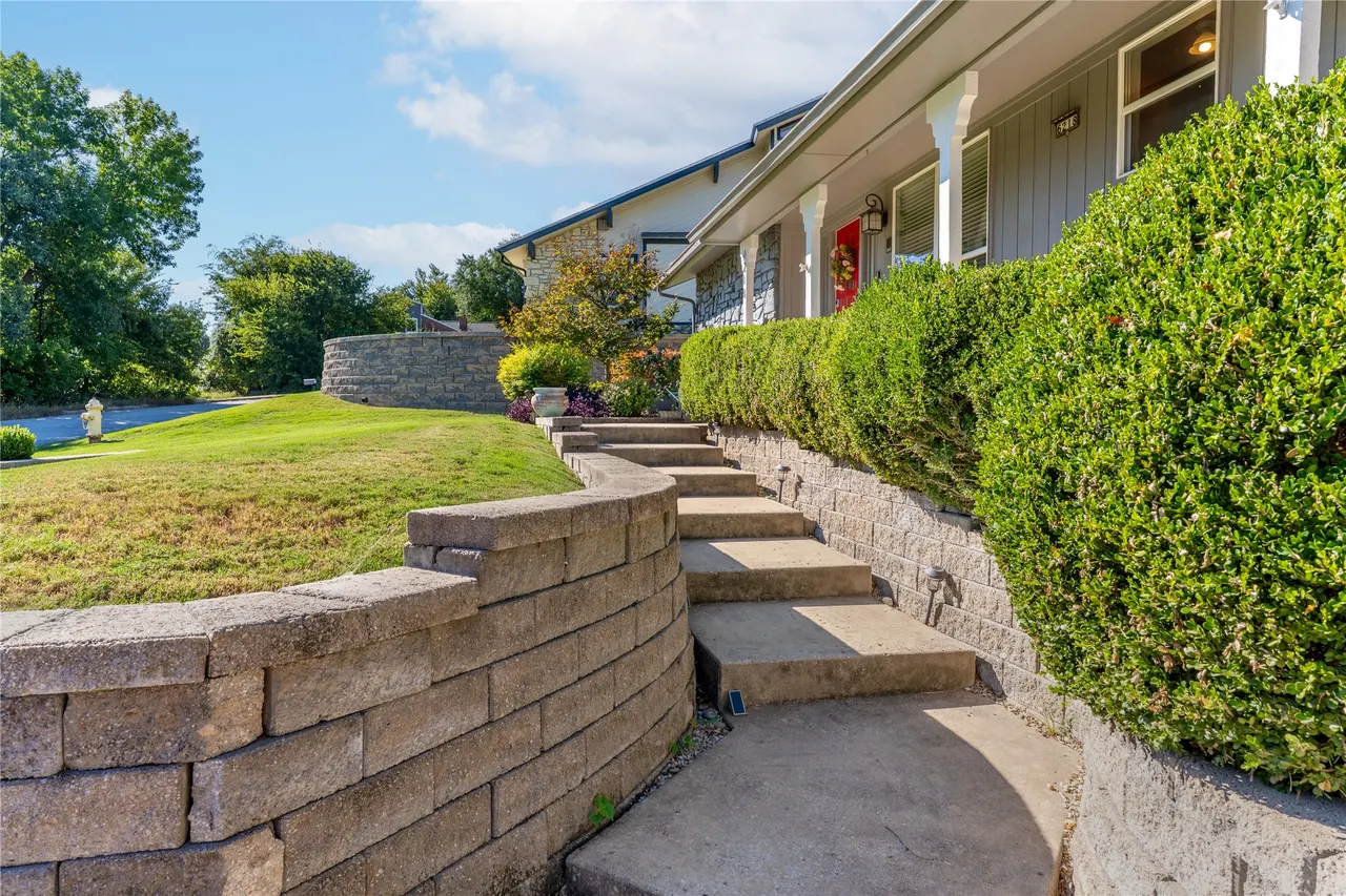 Photo 3 — 6218 S Sandusky Avenue, Tulsa, OK 74136