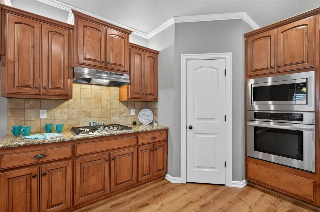 Photo 10 — 220 Pepper Grass Court, Bartlesville, OK 74006