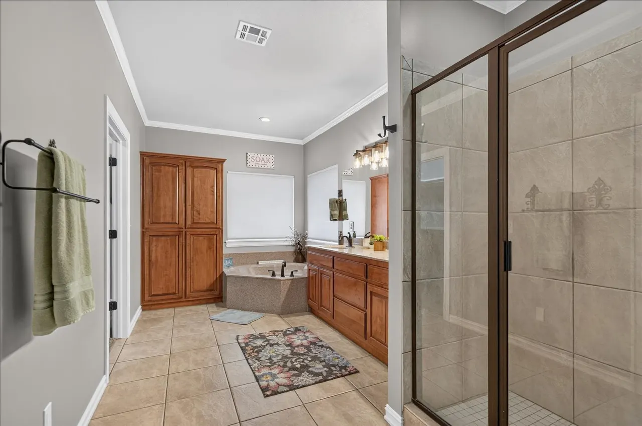 Photo 16 — 220 Pepper Grass Court, Bartlesville, OK 74006